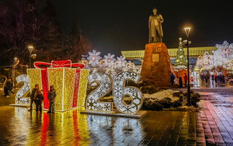 Жаңа жылдық безендіру