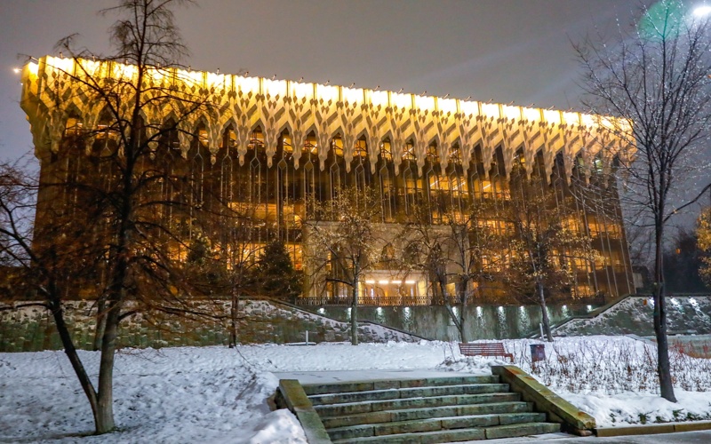 Жаңа жылдық безендіру