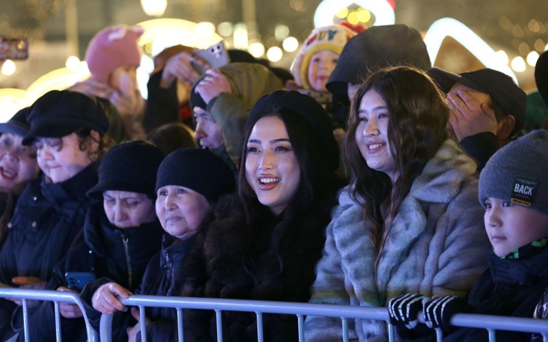 Деды Морозы вышли на&nbsp;старт новогоднего забега в&nbsp;Алматы