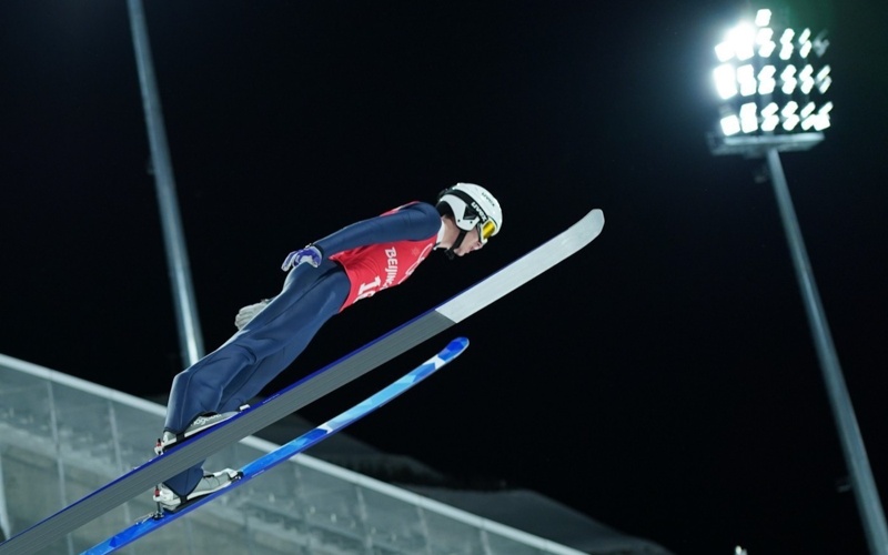 Данил Васильев и&nbsp;Илья Мизерных вышли в&nbsp;финал ЭКМ по&nbsp;прыжкам на&nbsp;лыжах с&nbsp;трамплина