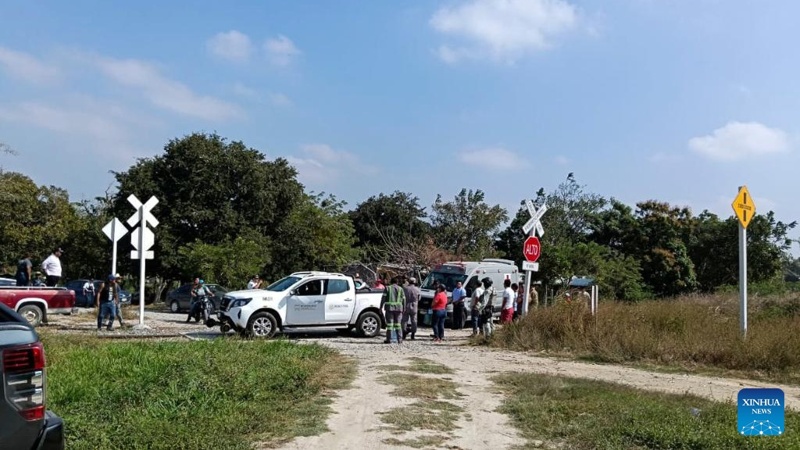 Passenger train derails in southern Mexico, killing 13 and injuring 98