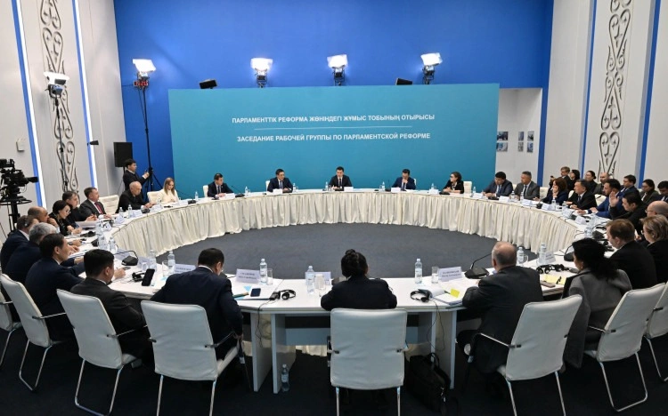 Более 400 предложений казахстанцев поступило по парламентской реформе