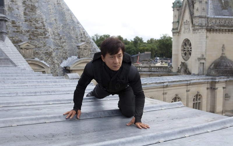 Доспехи Бога, Джеки Чан