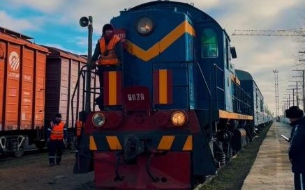 Минтранспорта расторг договор с частником и обновил поезд Актобе — Мангистау