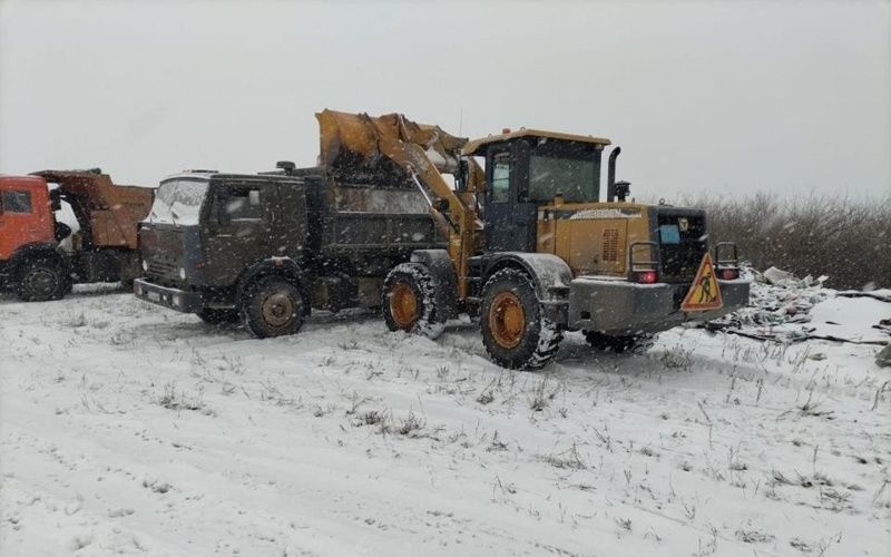 Обильный снегопад в Астане