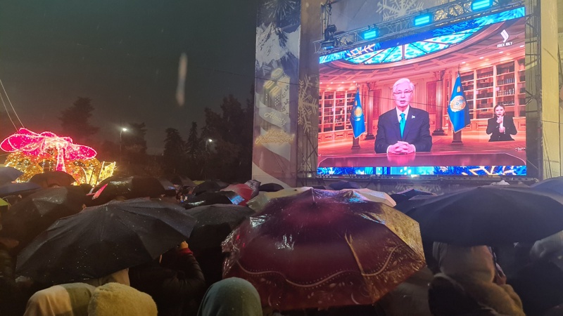 Алматылықтар 2026 жылды қалай қарсы алды