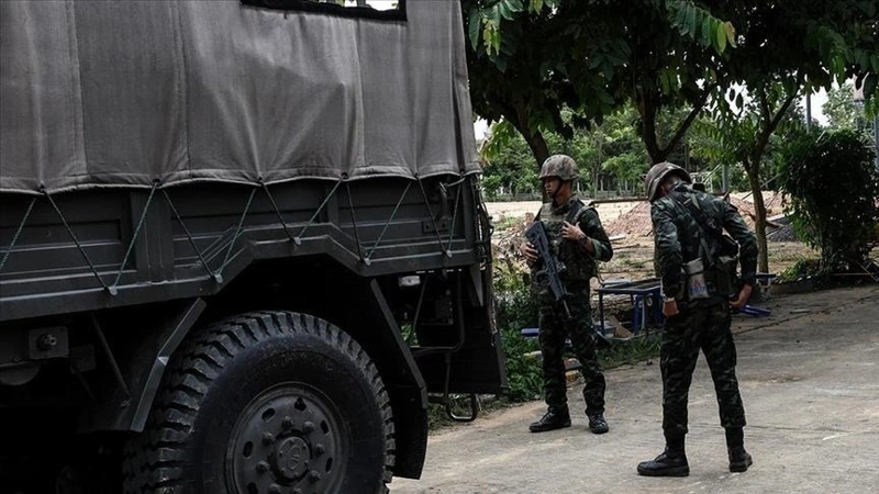 Таиланд вернул на родину 18 камбоджийских военных