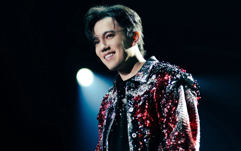 Documentary about Dimash Qudaibergen and his fans to premiere in Spain