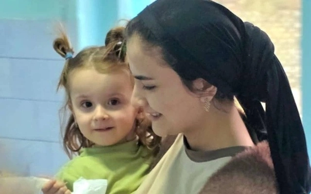  Новогодний праздник подарили казахстанцы пациентам детского онкоцентра в Таджикистане