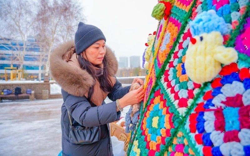 Unique eco-New Year tree with Kazakh ornaments unveiled in Astana