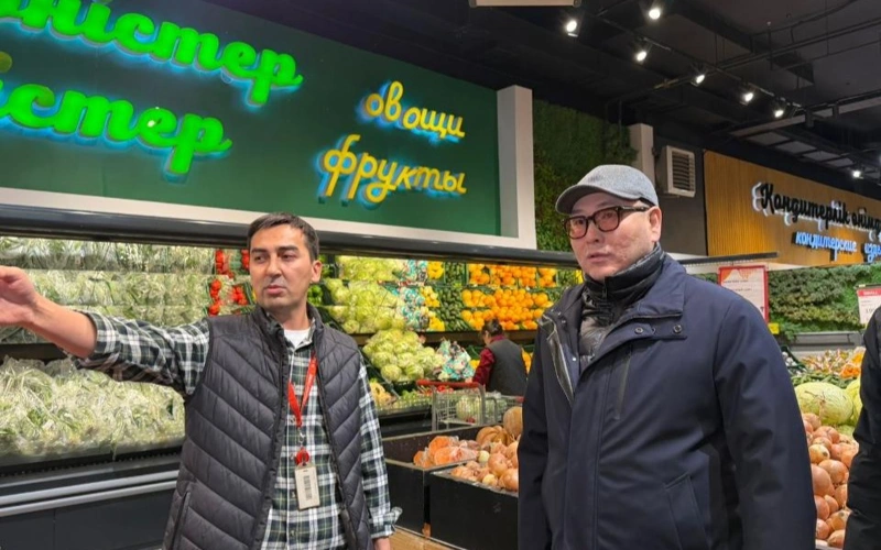 Министр торговли и интеграции РК Арман Шаккалиев проверил цены в Астане