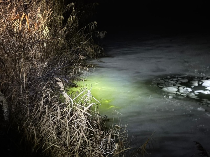 Подростки в Алматинской области провалились под лед: трое спасены, один утонул Подростки в Алматинской области провалились под лед: трое спасены, один утонул