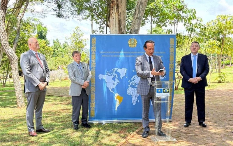 Яблони Алматинского апорта появились в  Бразилии