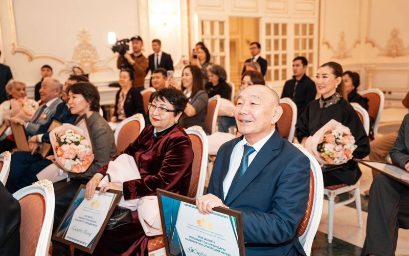 Астанада мәдениет қайраткерлеріне мемлекеттік стипендия тапсырылды