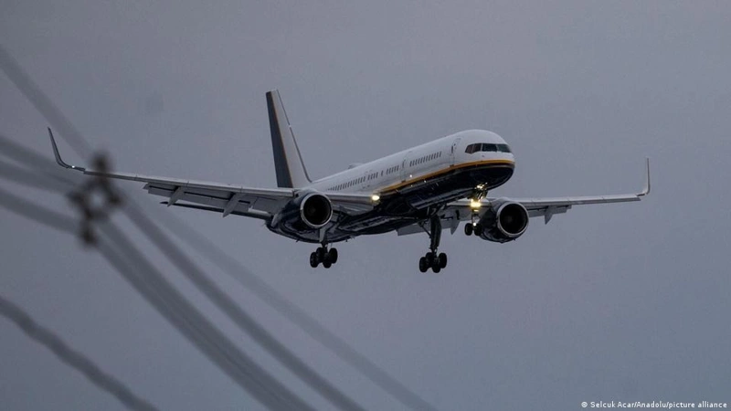 Мадуро мен оның жұбайын ұшақпен Нью-Йорк штатына жеткізілді