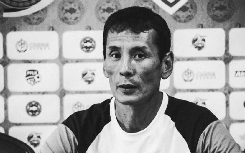 Qazaq fýtbolynyń ardageri Marat Esmuratov ómirden ótti