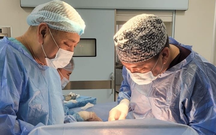 Хирурги, операция