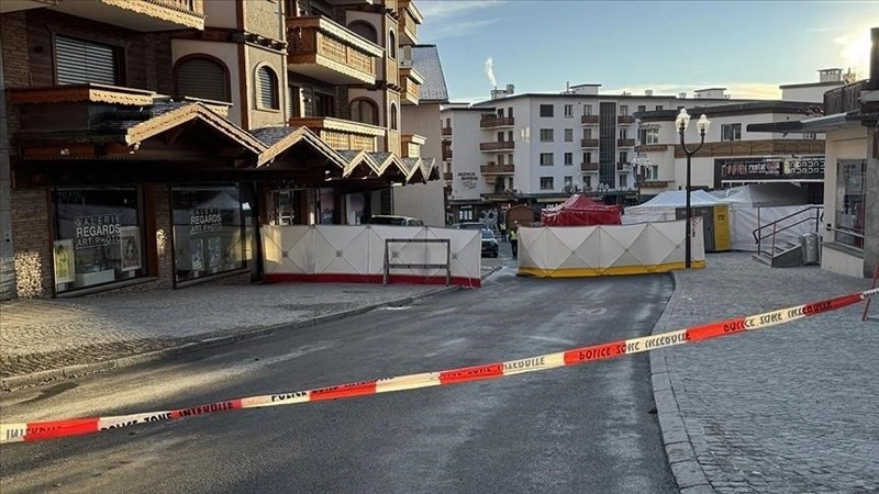 40 adamnyń ómirin qıǵan órt: kýrorttaǵy barda baqylaý bolmaǵan