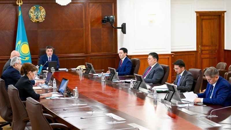 Олжас Бектенов призвал госорганы перейти от слов к реальным результатам