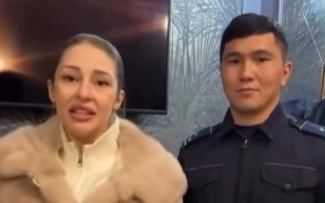  Belgili boksshy Angelına Lýkas kómekke kelgen polıtsııa qyzmetkerlerine alǵys bildirdi