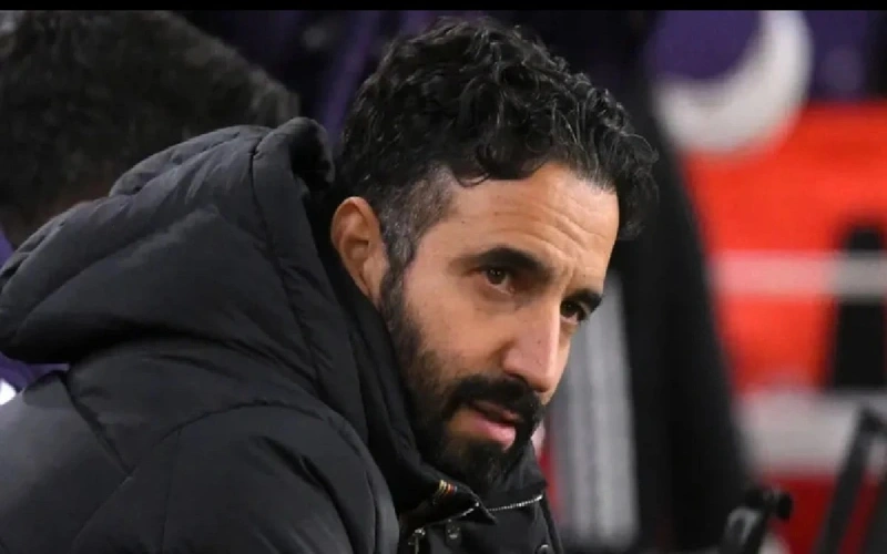  "Манчестер Юнайтед" мураббийи ишдан бўшатилди