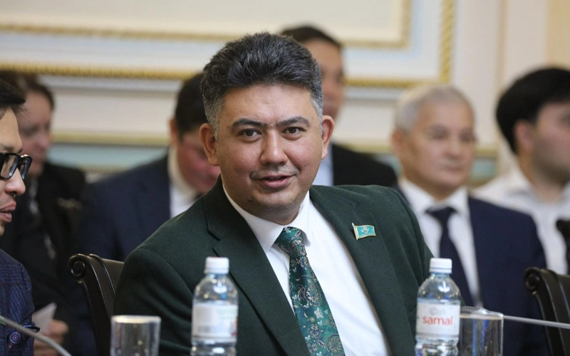 Тимур Елеусизов 