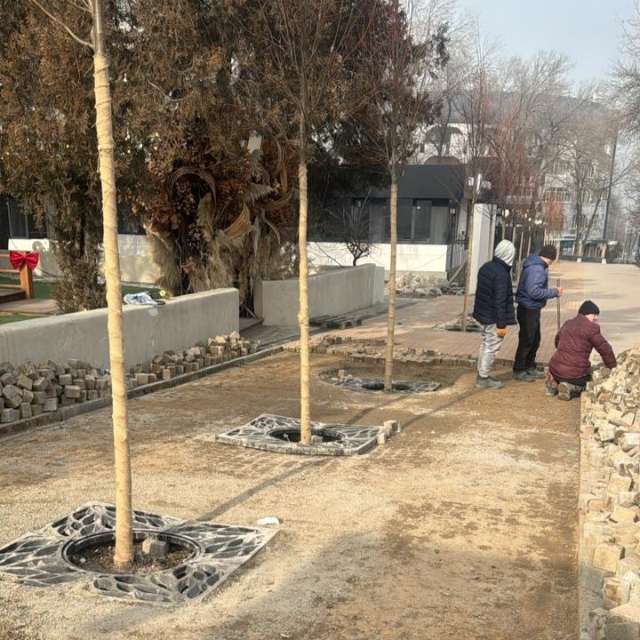 Тротуар просел на проспекте Достык &ndash; акимат Алматы прокомментировал ситуацию