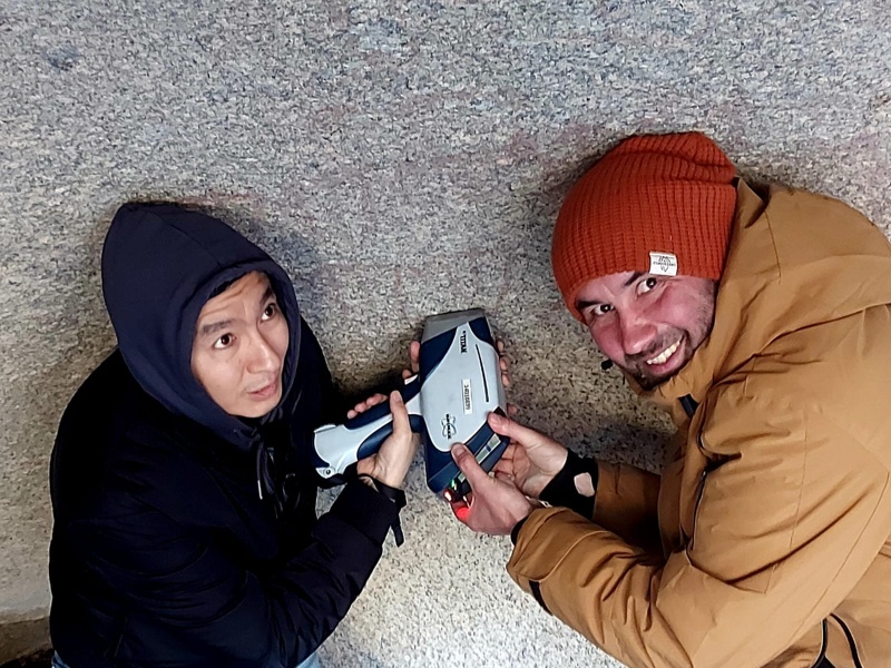 东哈州学者完成中亚最大岩画群全息数字化记录