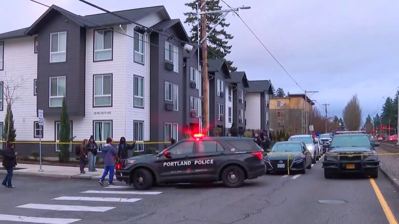 Агент пограничной службы США ранил двух человек в Портленде