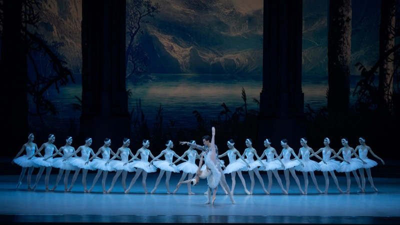 Astana Opera rings in the New Year with Swan Lake debuts