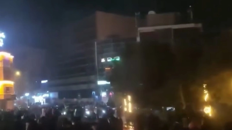 Протесты в Иране: столкновения продолжаются