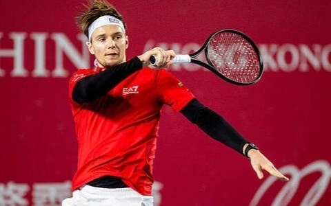 Kazakhstani tennis star Bublik triumphs in Hong Kong, enters ATP top 10
