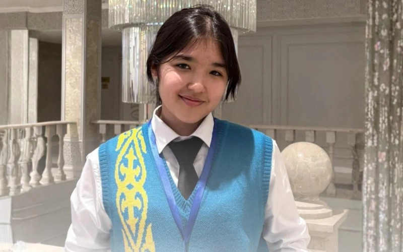 Асель Абдурахимова владеет десятью иностранными языками