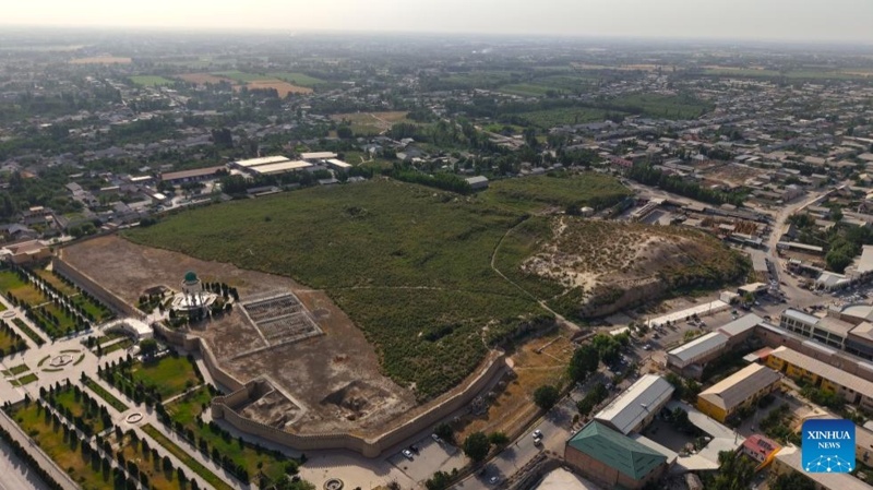 Chinese, Uzbek archaeologists discover ancient city walls in Uzbekistan Source: XinhuaEditor: huaxia2026-01-10 16:12:00 This file photo taken on June 24, 2025 shows members of the Luoyang-Fergana Sino-Uzbekistan joint archaeological team posing for a group photo at the Kuva Site in the Fergana Valley, eastern Uzbekistan. (Xinhua) ZHENGZHOU, Jan. 10 (Xinhua) -- Chinese and Uzbek archaeologists have found early city walls constructed and modified between the 3rd century BC and the 10th century AD at the ancient city of Kuva in Uzbekistan, shedding new light on the history of a key Silk Road settlement. Located in the Fergana Valley in eastern Uzbekistan, the Kuva site, now spanning about 110,000 square meters, used to be a very important hub on the ancient Silk Road. Its historical connection to China dates back over two millennia, as it is believed to have been part of the ancient state of Dayuan, recorded by Chinese envoy Zhang Qian during the Han Dynasty (202 BC-220 AD). A joint team from the Luoyang Institute of Archaeology in central China's Henan Province and Uzbekistan's Fergana State University has been conducting fieldwork at the Kuva site since 2023. Liu Bin, leader of the Chinese team, said remains of a palace, city gates, walls, house foundations, streets and workshops have been identified. In 2025, the team focused on excavating the northern gate and the adjacent moat area. The team determined that the walls had undergone multiple modifications in terms of layout and function, using both adobes and mud bricks as building materials, which confirms the continuous use of these walls from around the 3rd century BC to the 10th century AD. The long-term use and repeated modifications of the walls reveal the enduring vitality, adaptability and complex functions of this key Silk Road hub, Liu said, while adding that the evolution of construction techniques provides crucial material useful for studying architectural crafts, material choices and potential cultural influences of different eras. The team has also conducted a systematic survey and exploration of the eastern part of the palace complex, discovering features such as wall foundation trenches and a surrounding moat. These findings provide crucial information for reconstructing the city's overall layout. Chinese, Uzbek archaeologists discover ancient city walls in Uzbekistan Source: XinhuaEditor: huaxia2026-01-10 16:12:00 This file photo taken on June 24, 2025 shows members of the Luoyang-Fergana Sino-Uzbekistan joint archaeological team posing for a group photo at the Kuva Site in the Fergana Valley, eastern Uzbekistan. (Xinhua) ZHENGZHOU, Jan. 10 (Xinhua) -- Chinese and Uzbek archaeologists have found early city walls constructed and modified between the 3rd century BC and the 10th century AD at the ancient city of Kuva in Uzbekistan, shedding new light on the history of a key Silk Road settlement. Located in the Fergana Valley in eastern Uzbekistan, the Kuva site, now spanning about 110,000 square meters, used to be a very important hub on the ancient Silk Road. Its historical connection to China dates back over two millennia, as it is believed to have been part of the ancient state of Dayuan, recorded by Chinese envoy Zhang Qian during the Han Dynasty (202 BC-220 AD). A joint team from the Luoyang Institute of Archaeology in central China's Henan Province and Uzbekistan's Fergana State University has been conducting fieldwork at the Kuva site since 2023. Liu Bin, leader of the Chinese team, said remains of a palace, city gates, walls, house foundations, streets and workshops have been identified. In 2025, the team focused on excavating the northern gate and the adjacent moat area. The team determined that the walls had undergone multiple modifications in terms of layout and function, using both adobes and mud bricks as building materials, which confirms the continuous use of these walls from around the 3rd century BC to the 10th century AD. The long-term use and repeated modifications of the walls reveal the enduring vitality, adaptability and complex functions of this key Silk Road hub, Liu said, while adding that the evolution of construction techniques provides crucial material useful for studying architectural crafts, material choices and potential cultural influences of different eras. The team has also conducted a systematic survey and exploration of the eastern part of the palace complex, discovering features such as wall foundation trenches and a surrounding moat. These findings provide crucial information for reconstructing the city's overall layout.