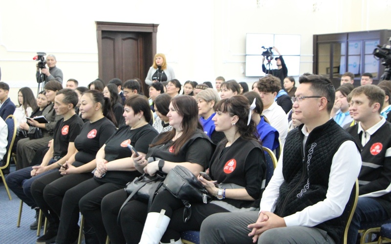 Депутаттар Павлодар облысының қоғамдық ұйымдарымен еріктілер қозғалысын дамыту жолдарын талқылады