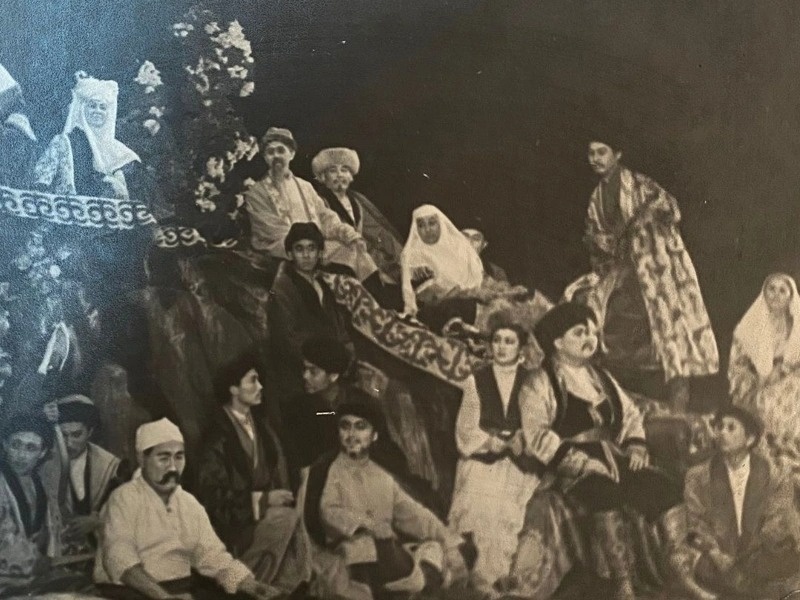 穆赫塔尔&middot;阿乌埃佐夫哈萨克国家话剧院迎来建院100周年