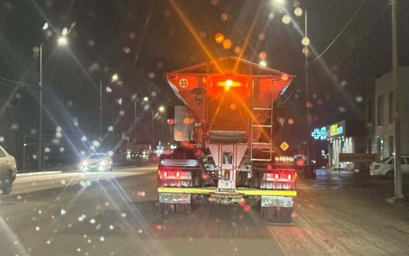 Atyraýda kóktaıǵaqqa baılanysty qozǵalys qıyndap, oqýshylar qashyqtan oqıtyn boldy