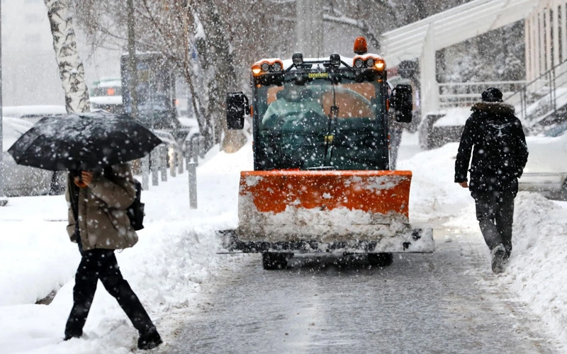 уборка улиц, Алматы, коммунальщики