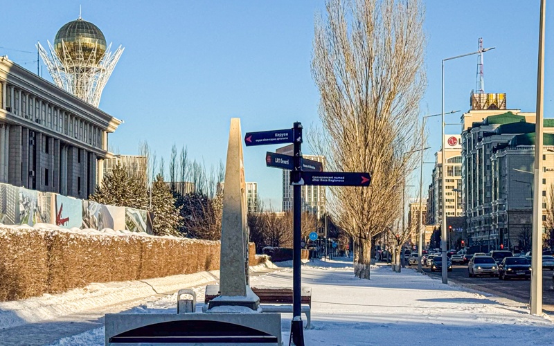 Навигационные указатели к станциям LRT установили в Астане