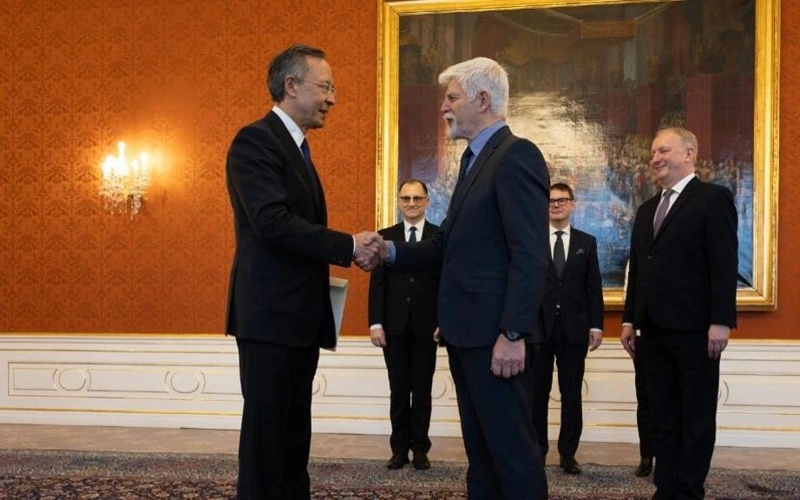 Ambassador of Kazakhstan Presented Letters of Credence to the President of the Czech Republic