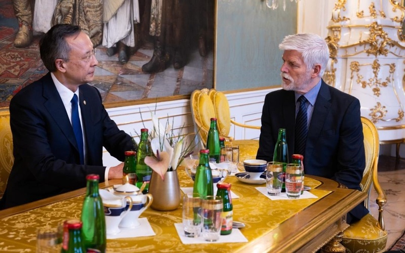 Ambassador of Kazakhstan Presented Letters of Credence to the President of the Czech Republic