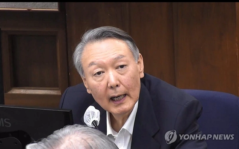 Бывший президент Южной Кореи приговорен к пяти годам тюрьмы