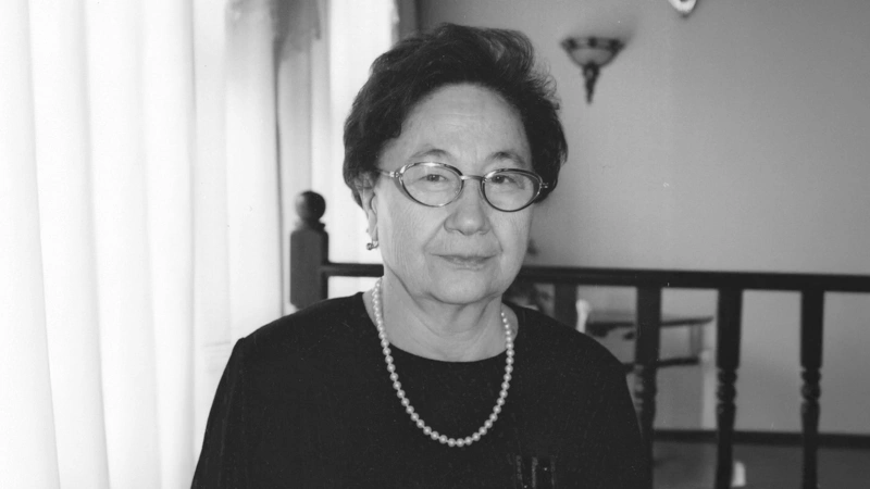 профессор Рауза Қонаева