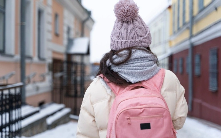 Столичных школьников снова отправили на удаленку