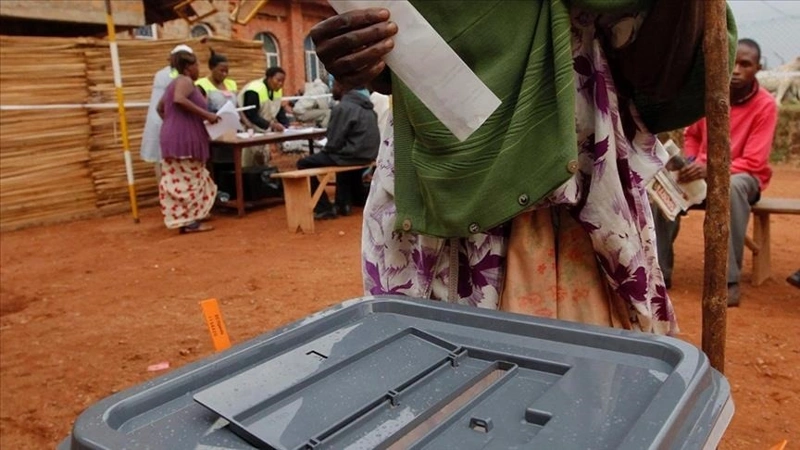 Уганданы 40 жылдан бері басқарып келе жатқан Йовери Мусевени президент болып қайта сайланды