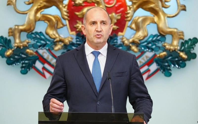 Президент Болгарии объявил о своей отставке