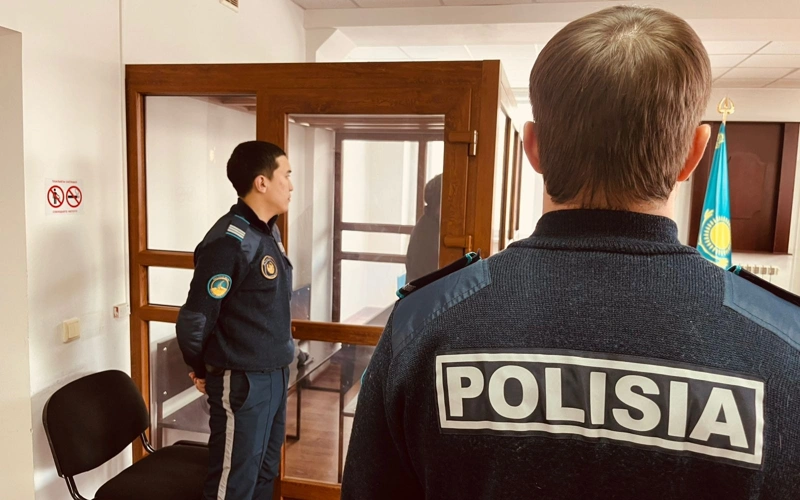 Работники филиала КТЖ получили по семь лет колонии за взятки в Павлодаре