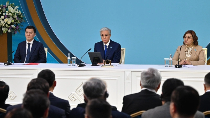 Tokayev proposes naming new parliament “Qurultay” with streamlined structure 