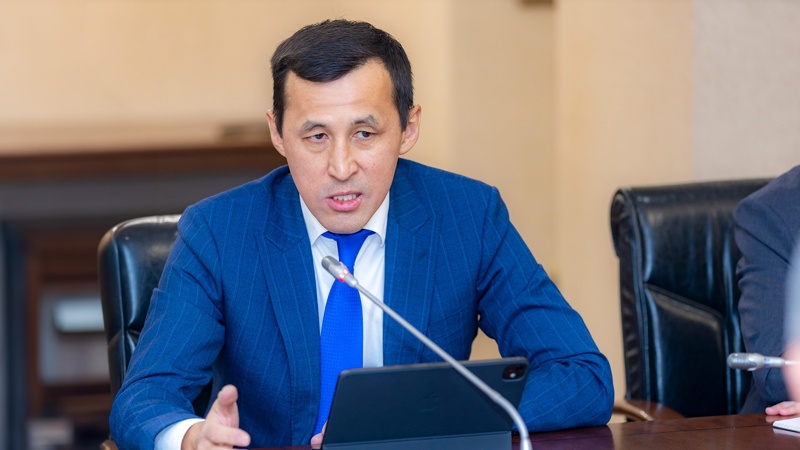 primeminister.kz Erjan Birjanov