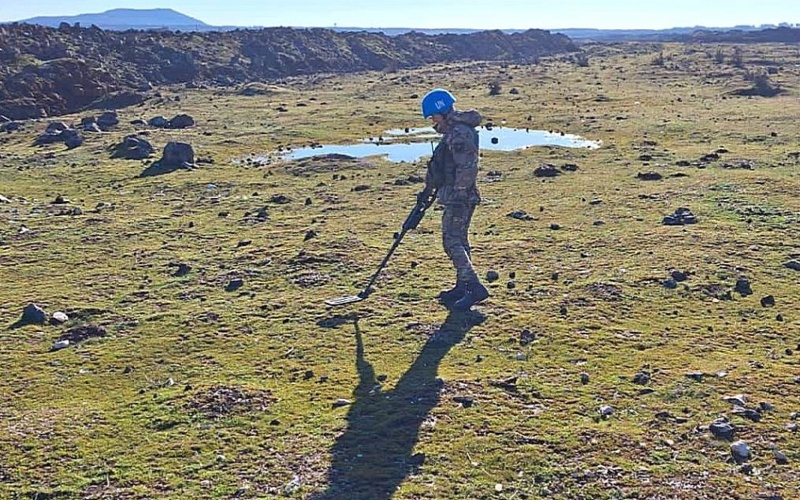 Kazakh sappers neutralize over 1,200 explosives on the Golan Heights